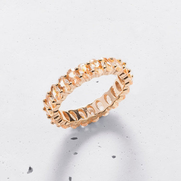Champagne Oval Cut Band (Small)